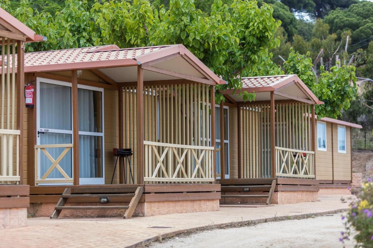 Camping Roca Grossa Calella Buitenkant foto