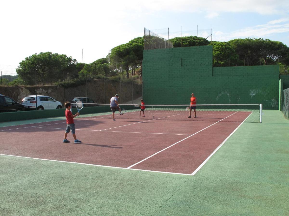 Camping Roca Grossa Calella Buitenkant foto