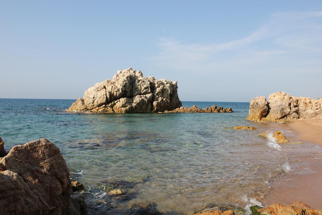 Camping Roca Grossa Calella Buitenkant foto