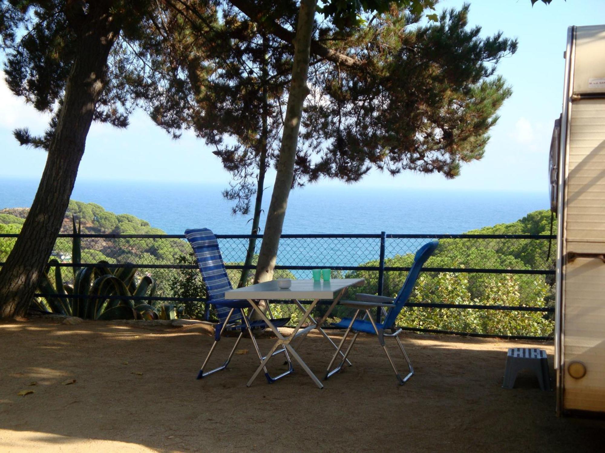 Camping Roca Grossa Calella Buitenkant foto