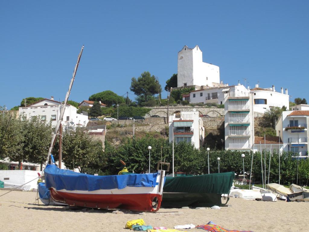 Camping Roca Grossa Calella Buitenkant foto
